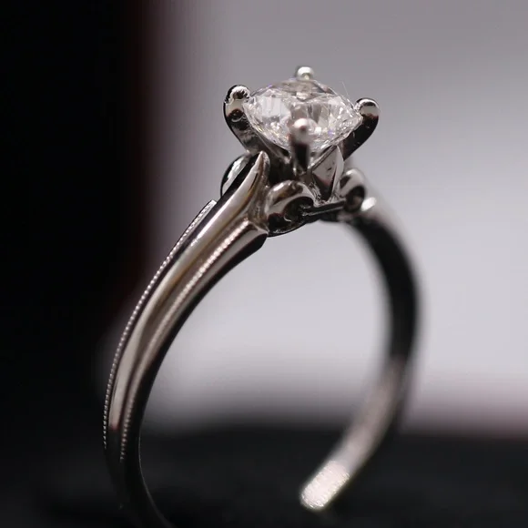 1 Carat Cushion Diamond Ring - Picture 3 of 4